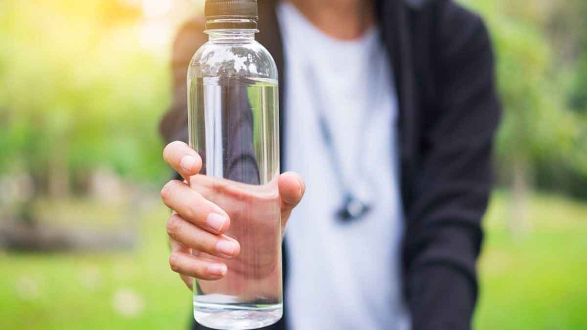 take these 3 items to stay away from dehydration 